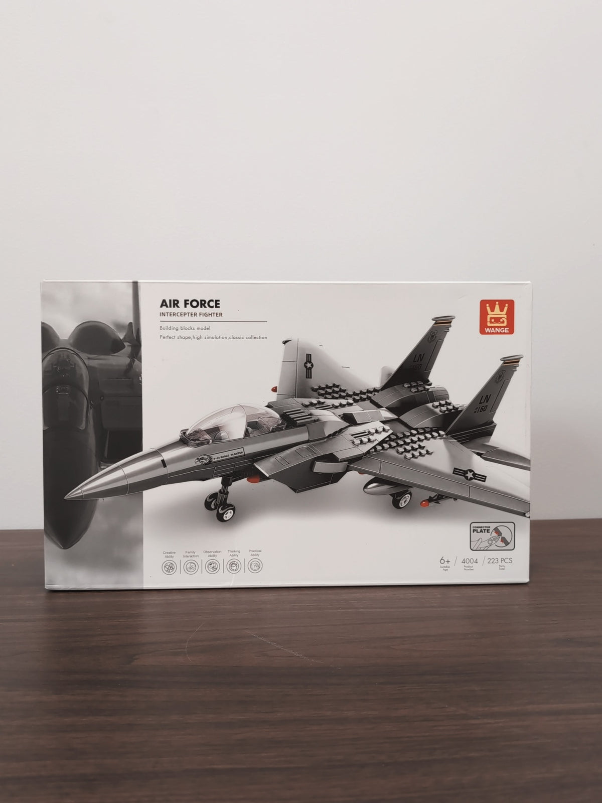 WANGE 4004 Interceptor Fighter — original box photo